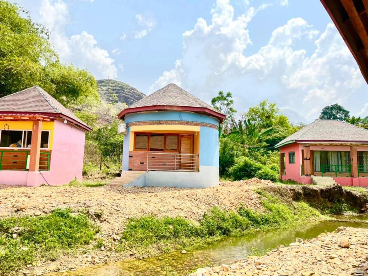 Bamboo River Resorts Wli Afegame Exteriér fotografie