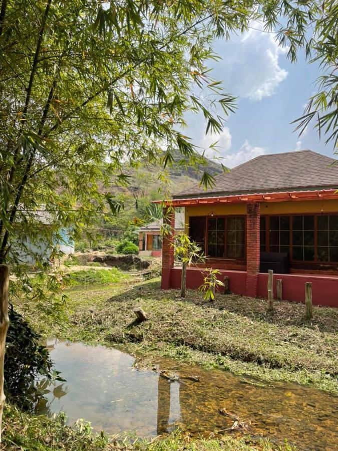 Bamboo River Resorts Wli Afegame Exteriér fotografie